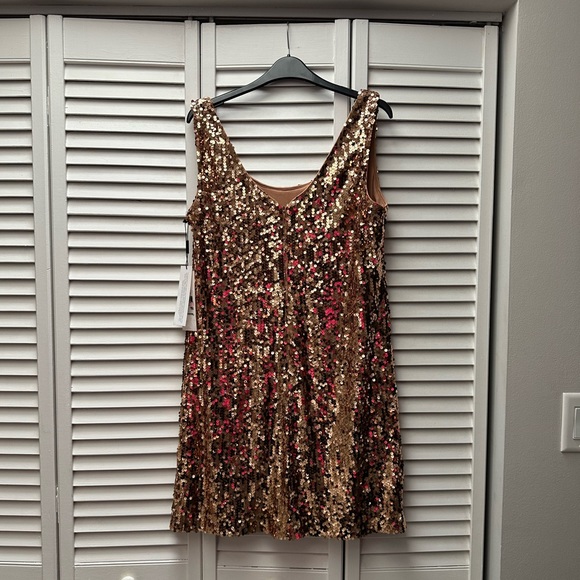 Calvin Klein gold sequin mini dress. NWT. Back zip. - Picture 4 of 6